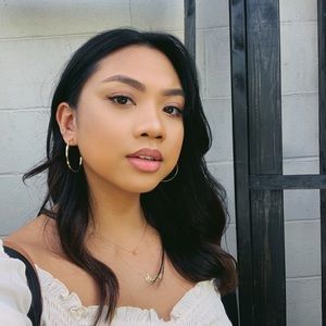 Meet your Posher, Sharina